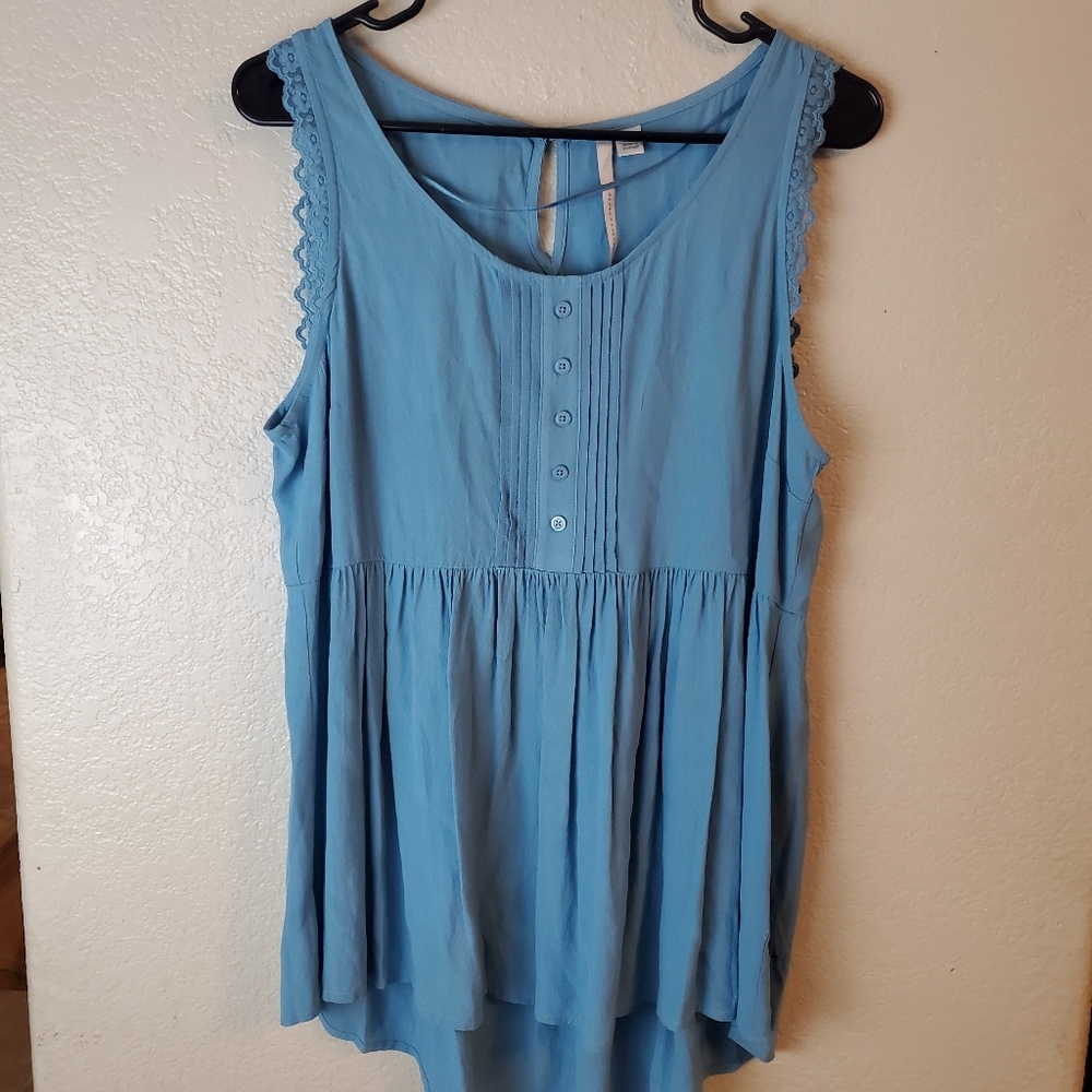 Lauren Conrad Sleeveless Pleated Lace Boho Top